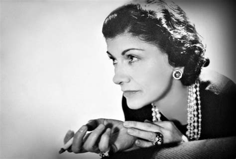 coco chanel 39 jahre|when was coco chanel born.